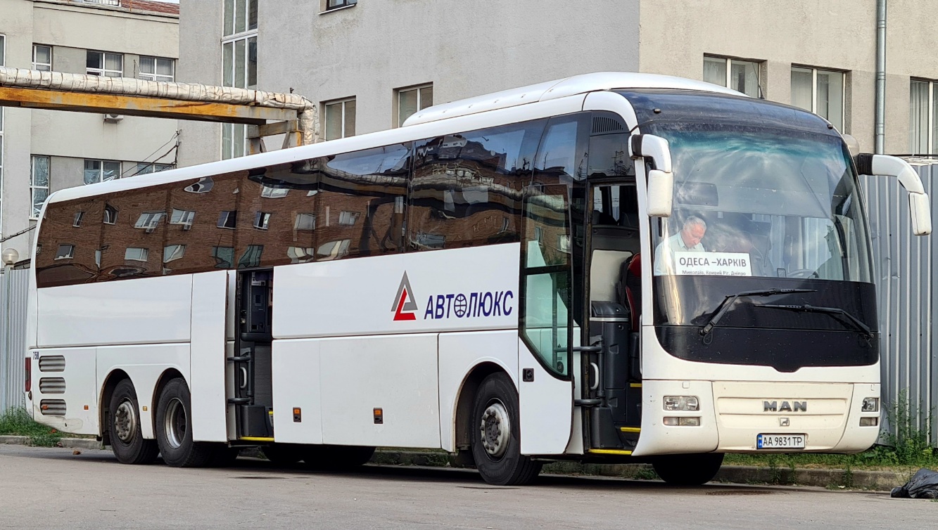 Киев, MAN R08 Lion's Coach L RHC444 L № 758