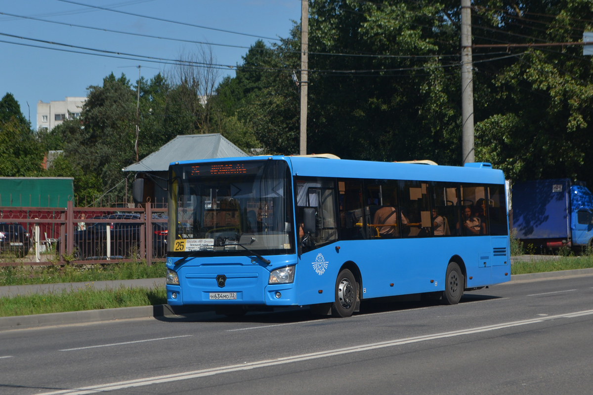 Брянская область, ЛиАЗ-4292.60 (1-2-1) № 332