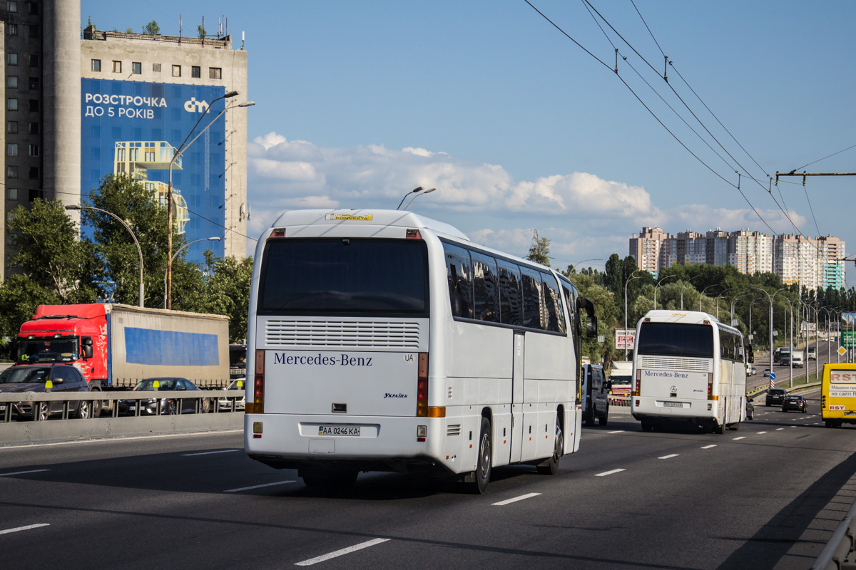 Киев, Mercedes-Benz O350-15RHD Tourismo № AA 0246 KA