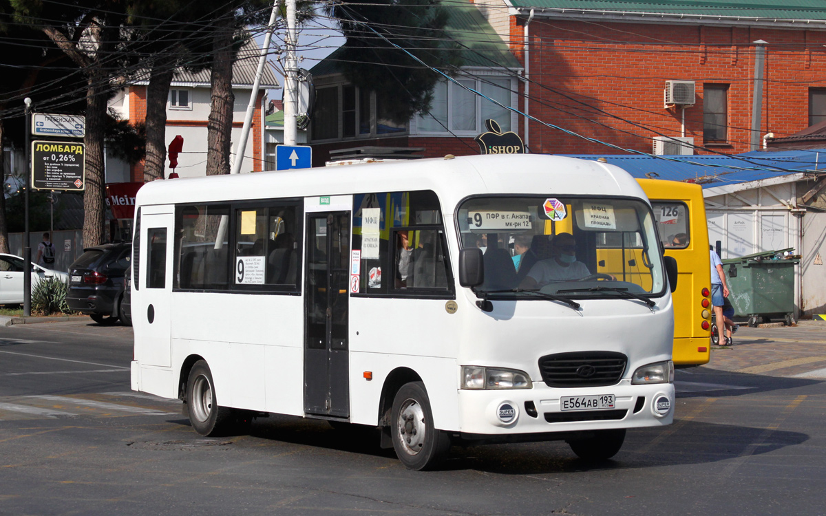 Краснодарский край, Hyundai County LWB C11 (ТагАЗ) № Е 564 АВ 193