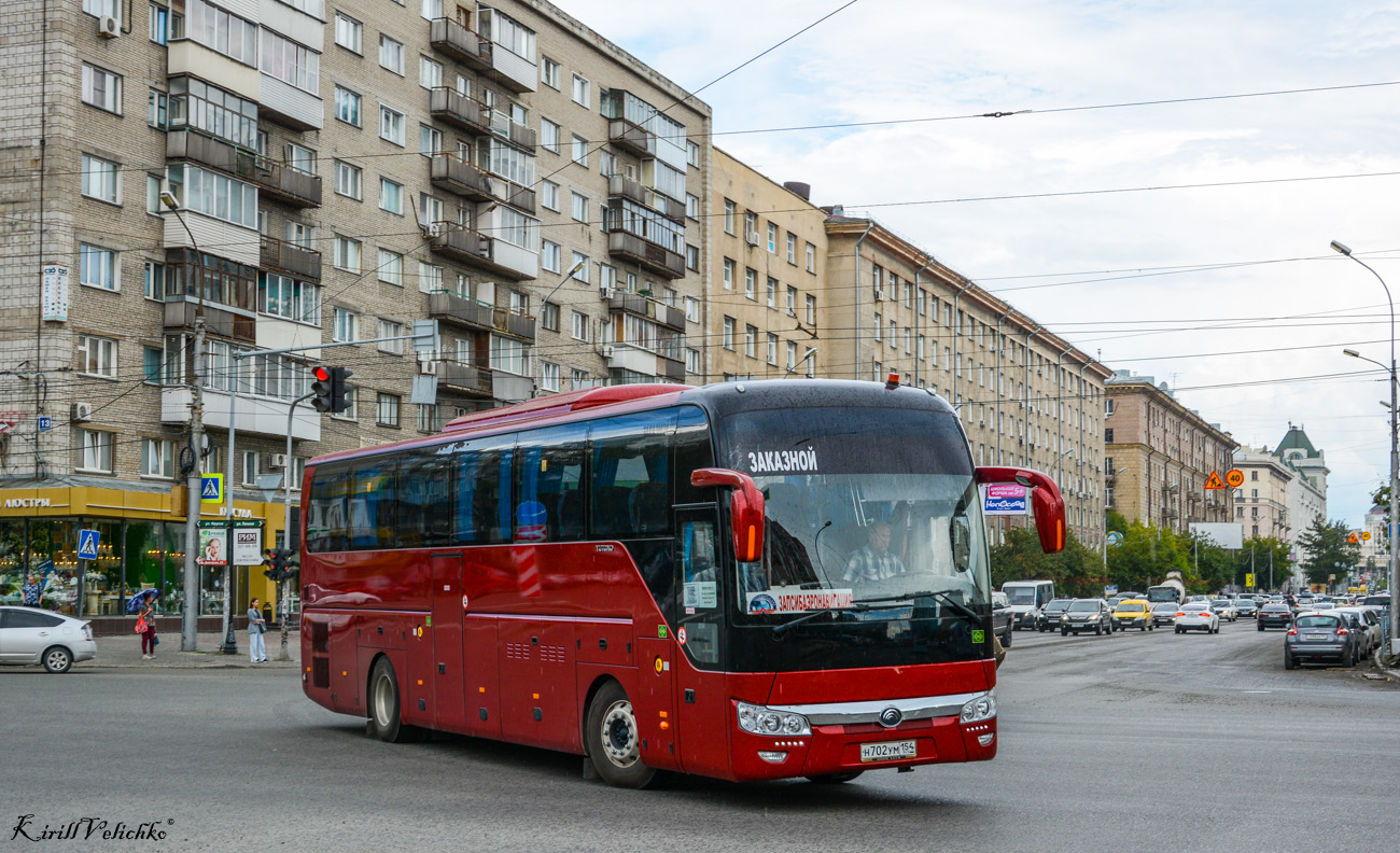 Новосибирская область, Yutong ZK6122H9 № Н 702 УМ 154