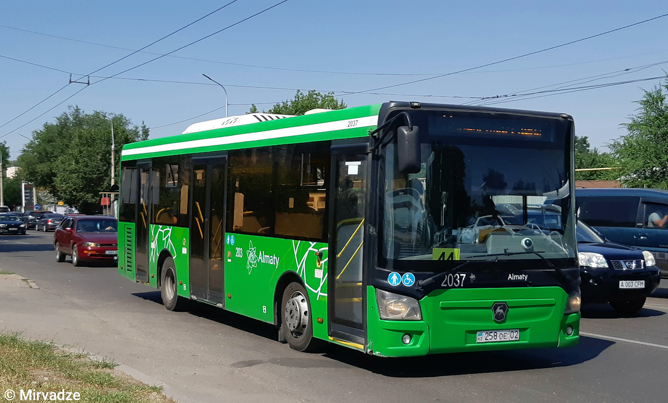 Алматы, ЛиАЗ-4292.60 (1-2-1) № 2037