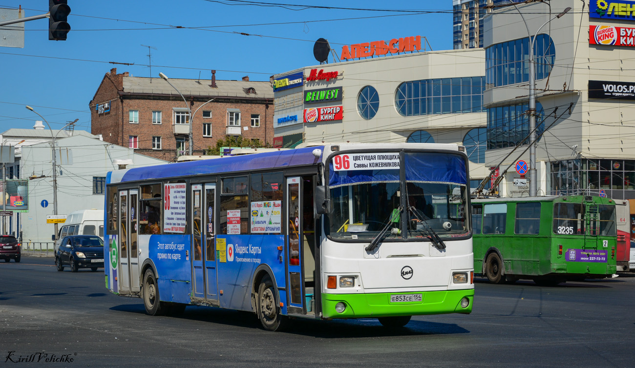 Novosibirsk region, LiAZ-5256.53 № Е 853 СЕ 154