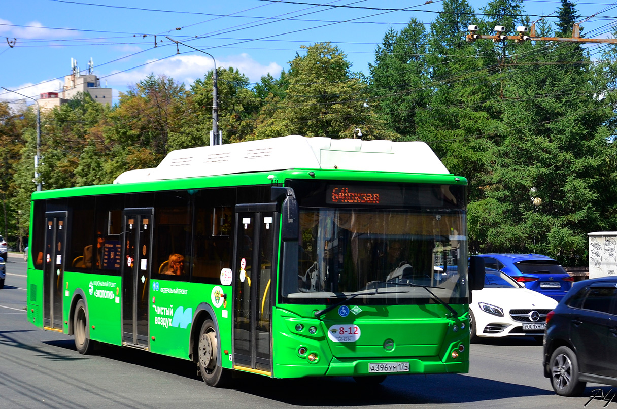 Челябинская область, ЛиАЗ-5292.67 (CNG) № 8-12