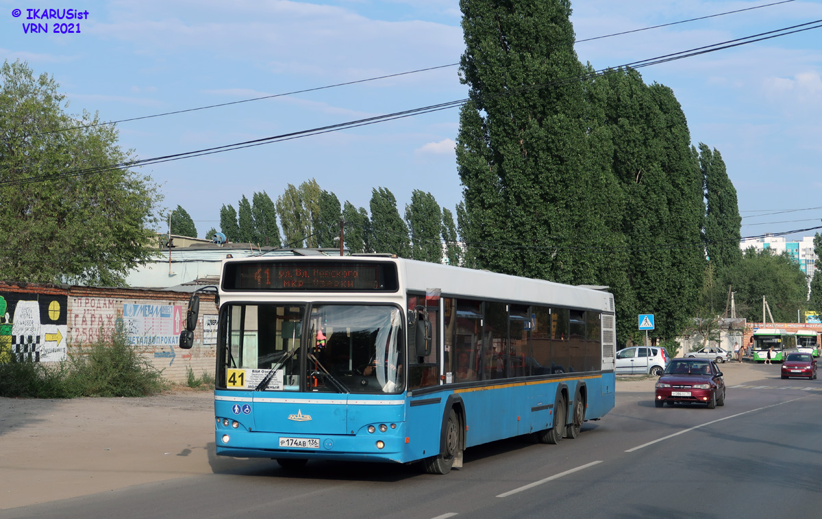 Воронежская область, МАЗ-107.466 № Р 174 АВ 136