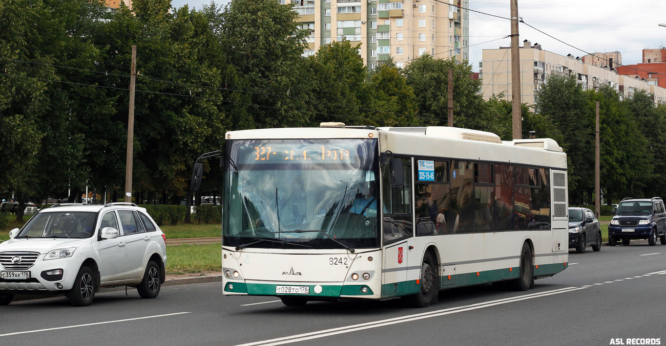 Санкт-Петербург, МАЗ-203.085 № 8242