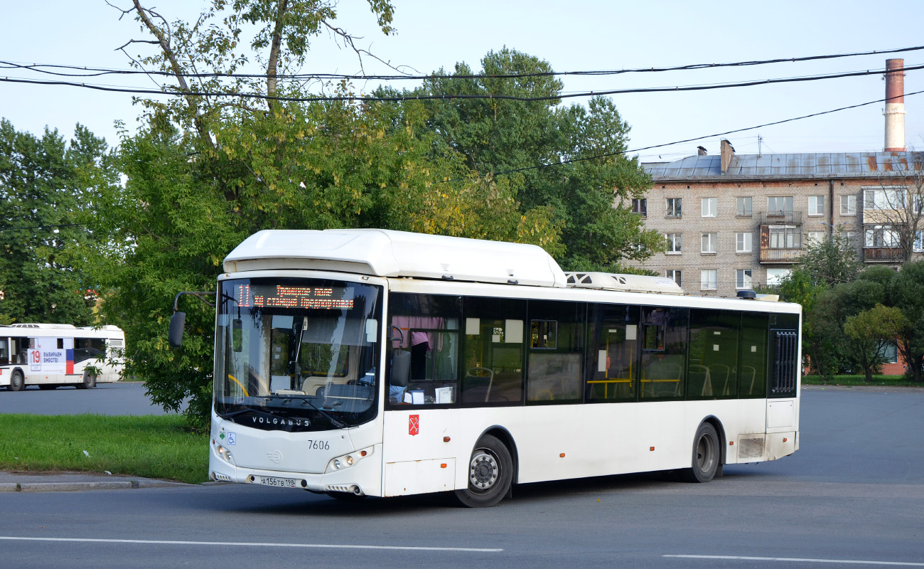 Petrohrad, Volgabus-5270.G0 č. 7606