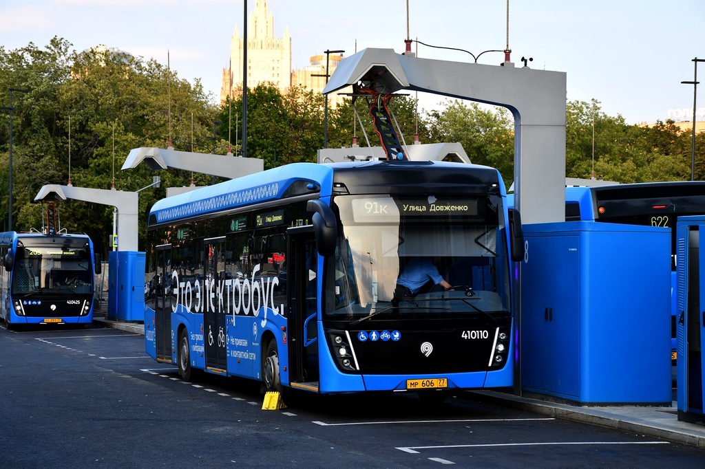 Moscow, KAMAZ-6282 № 410110