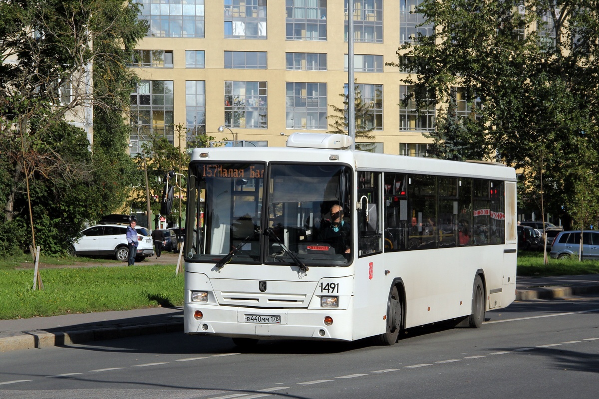 Sankt Petersburg, NefAZ-52994-40-42 Nr. 1491