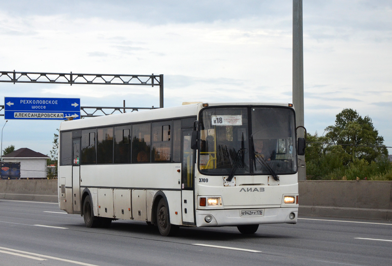 Ленинградская область, ЛиАЗ-5256.61 № 3709