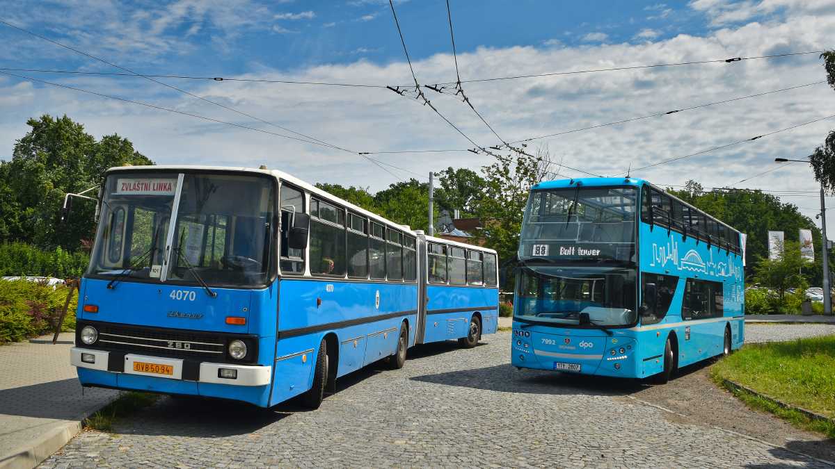 Чехия, Ikarus 280.10 № 4070; Чехия, UNVI Urbis 2.5DD № 7992
