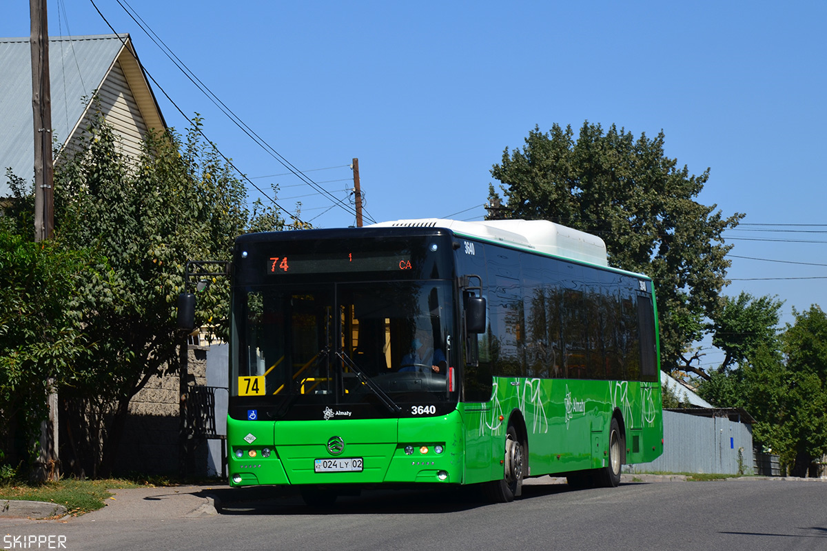 Almaty, Golden Dragon XML6125CN (Hyundai Trans Auto) # 3640