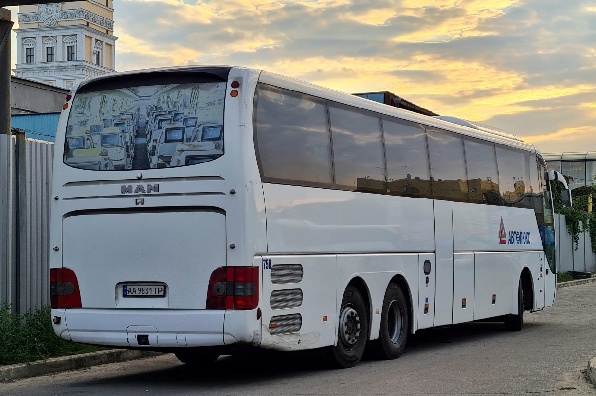 Киев, MAN R08 Lion's Coach L RHC444 L № 758