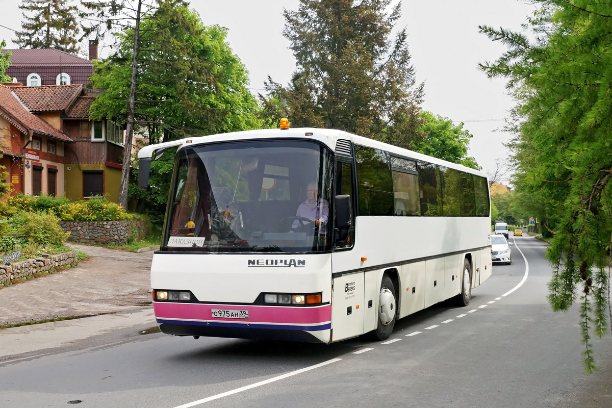 Калининградская область, Neoplan N316Ü Transliner № О 975 АН 39