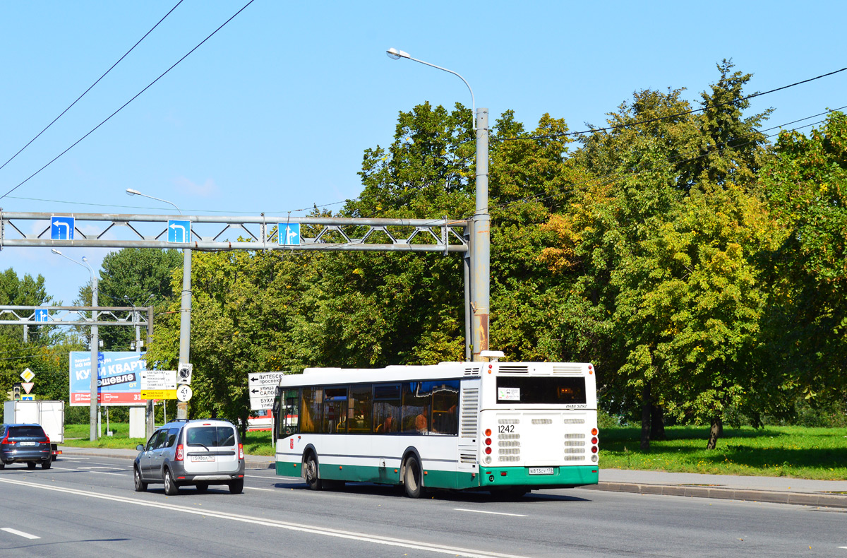 Санкт-Петербург, ЛиАЗ-5292.60 № 1242