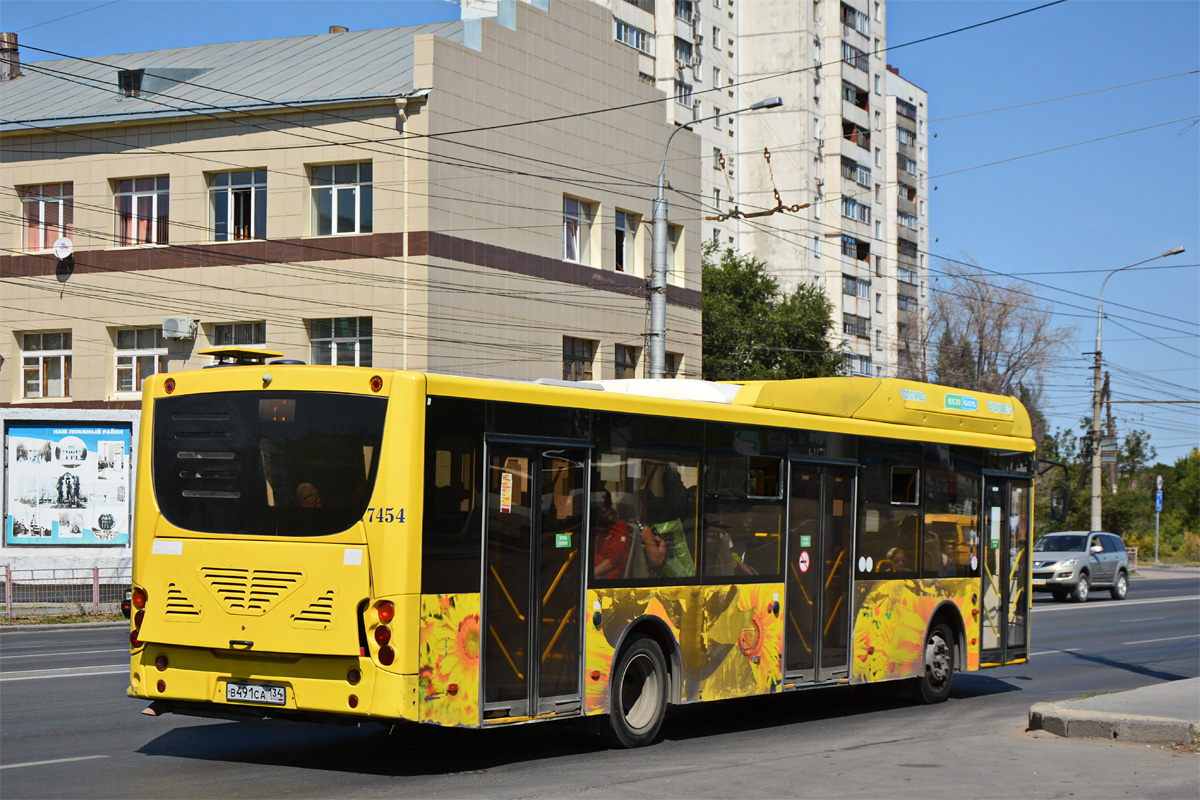 Волгоградская область, Volgabus-5270.G2 (CNG) № 7454