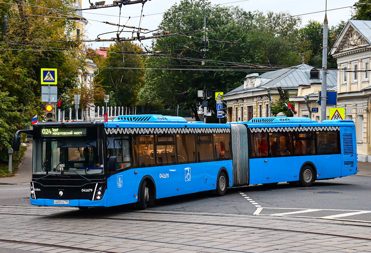 Москва, ЛиАЗ-6213.65 № 041679