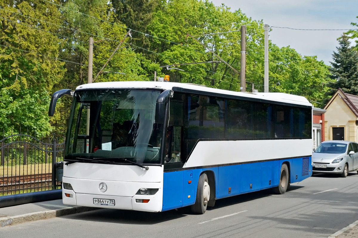 Калининградская область, Mercedes-Benz O560 Intouro RH № Р 864 ТУ 39