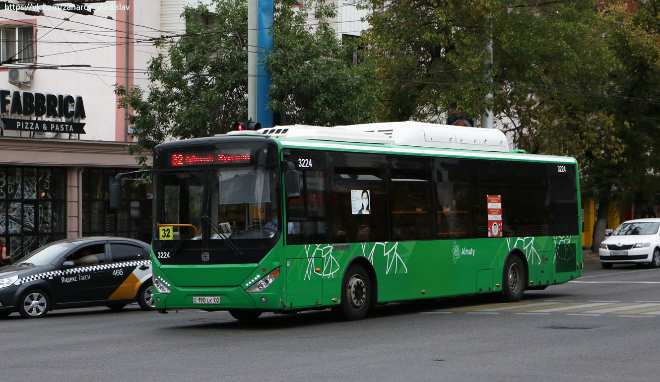 Алматы, Zhong Tong LCK6125HGAN № 3224