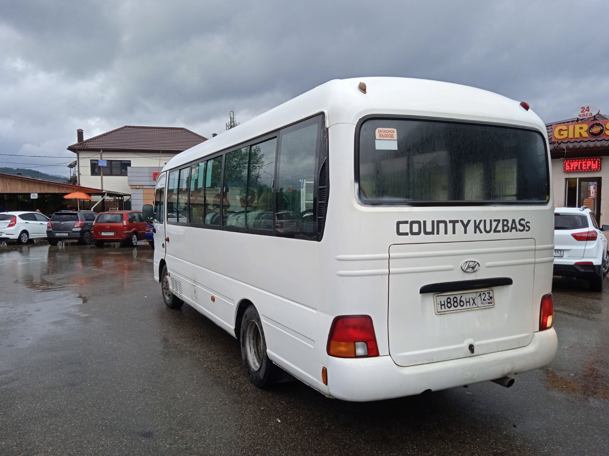 Краснодарский край, Hyundai County Kuzbass № Н 886 НХ 123