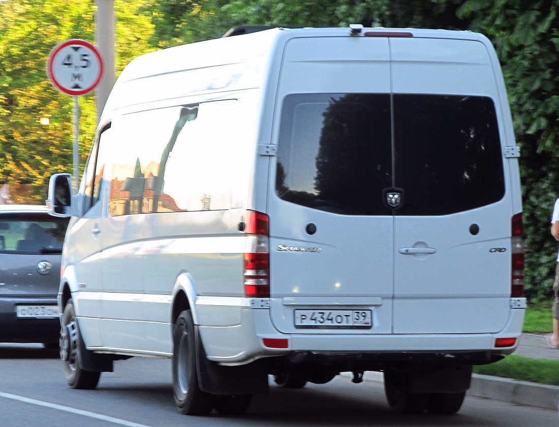 Калининградская область, Dodge Sprinter № Р 434 ОТ 39