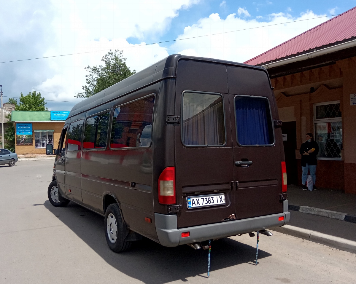 Kharkov region, Mercedes-Benz Sprinter W903 310D Nr. AX 7383 IX