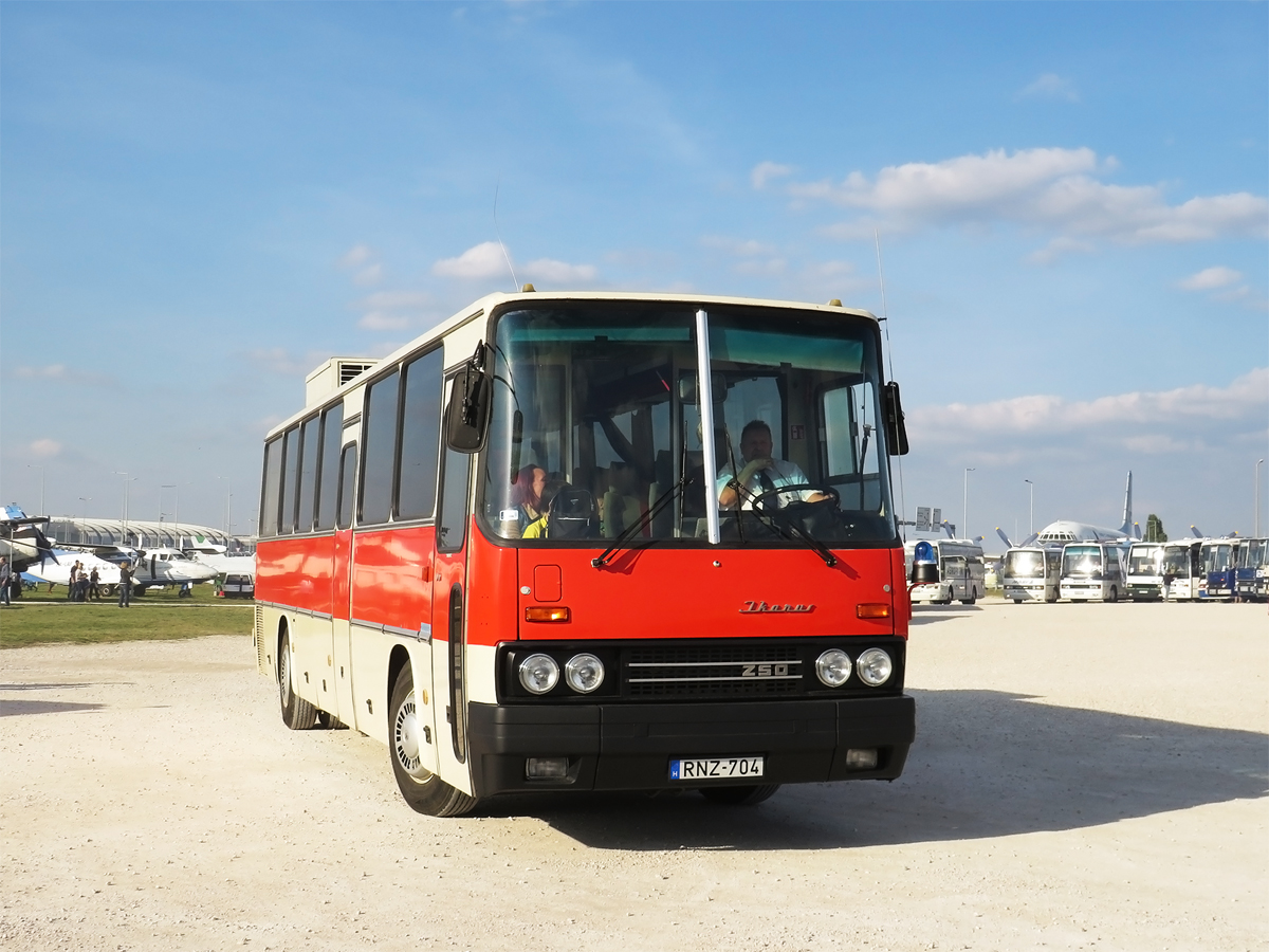 Угорщина, Ikarus 250.72 № RNZ-704; Угорщина — III. Ikarus Találkozó, Aeropark (2021)