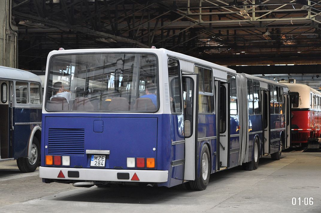 Венгрия, Ikarus 284.00 № MZE-284