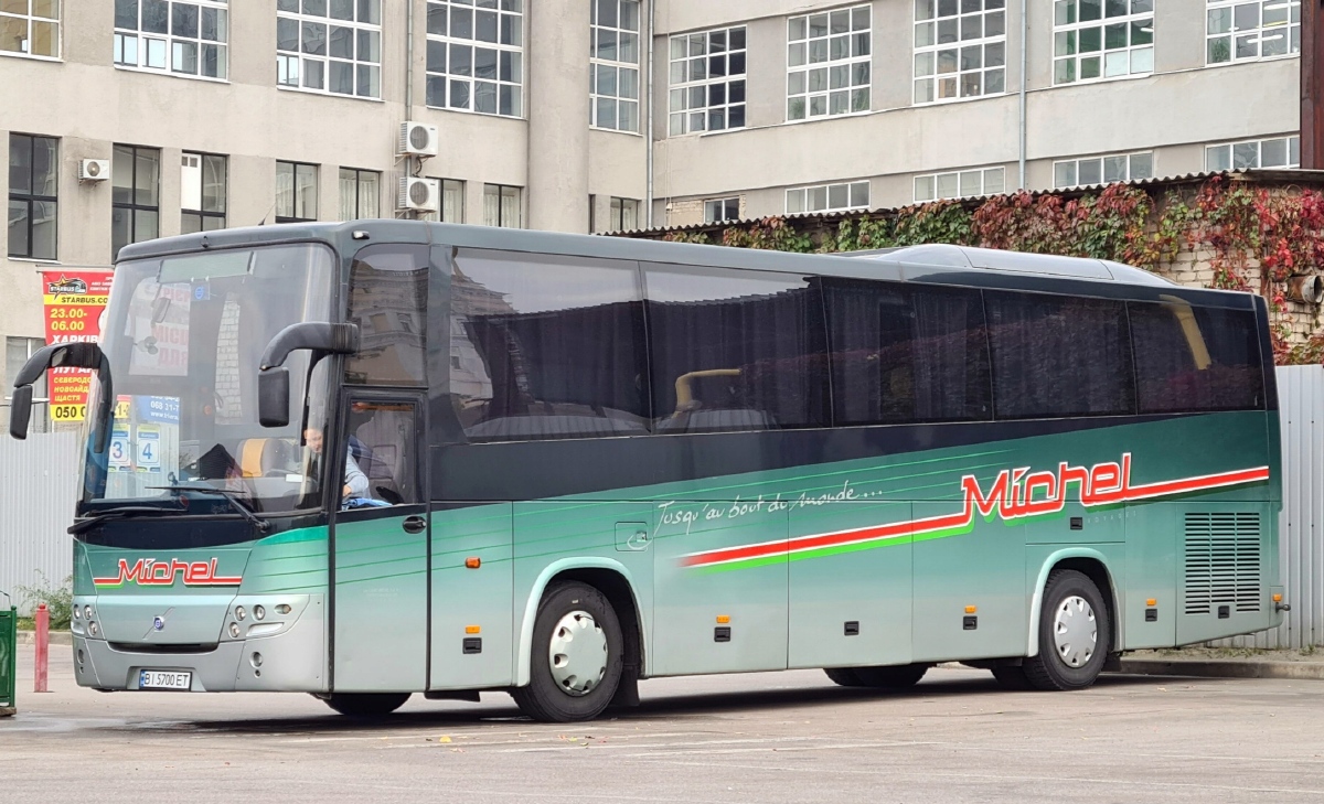 Полтавская область, Volvo 9900 № BI 5700 ET
