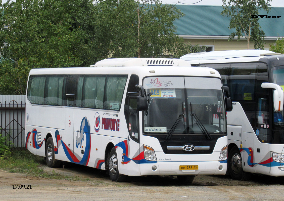 Приморский край, Hyundai Universe Xpress Noble № ВО 935 25