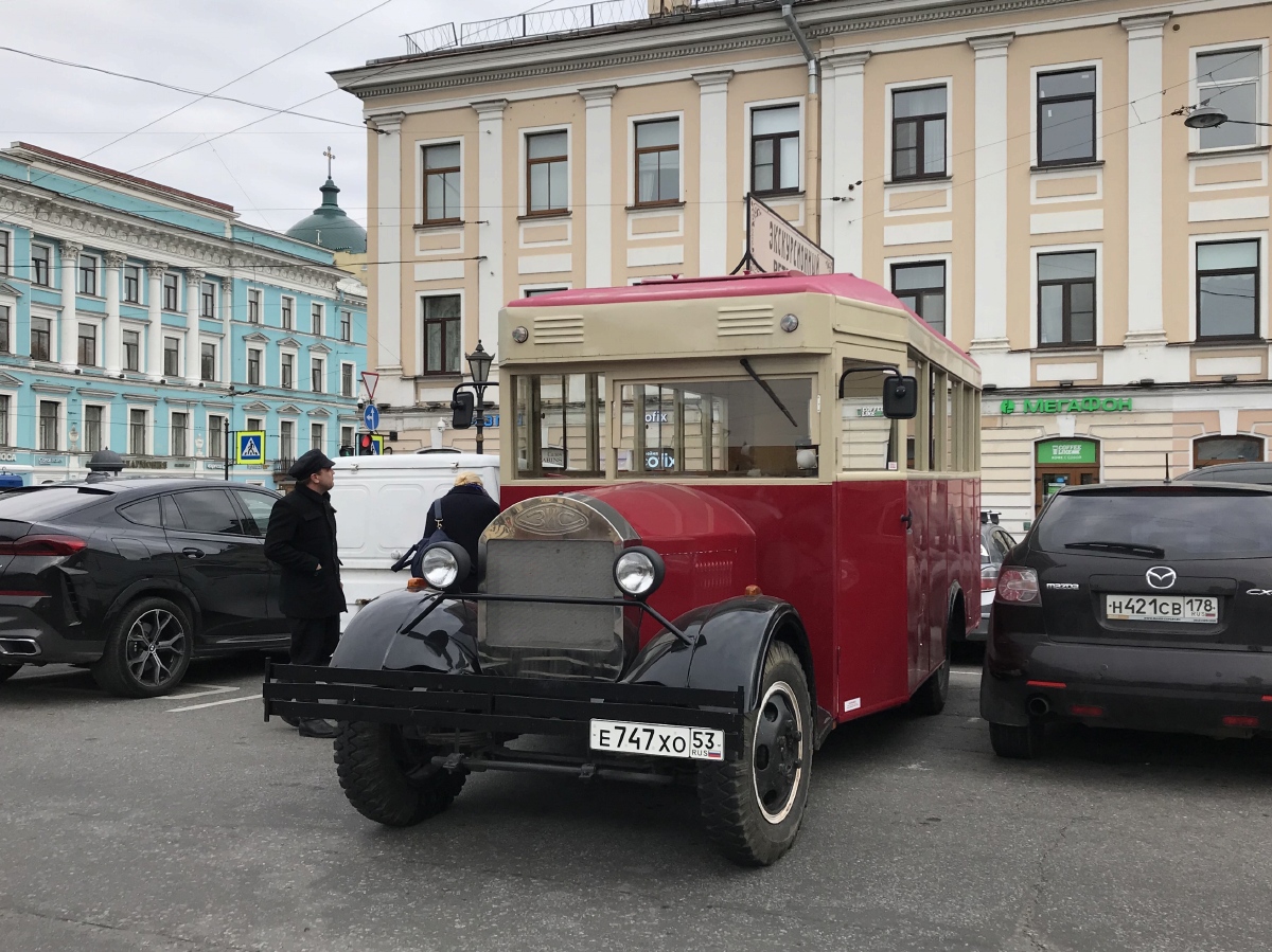 Санкт-Петербург, ЗиС-8 (реплика) № Е 747 ХО 53