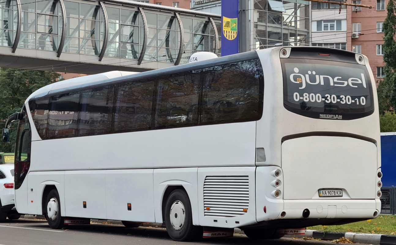 Киев, Neoplan P21 N2216SHD Tourliner SHD № AA 9078 KA