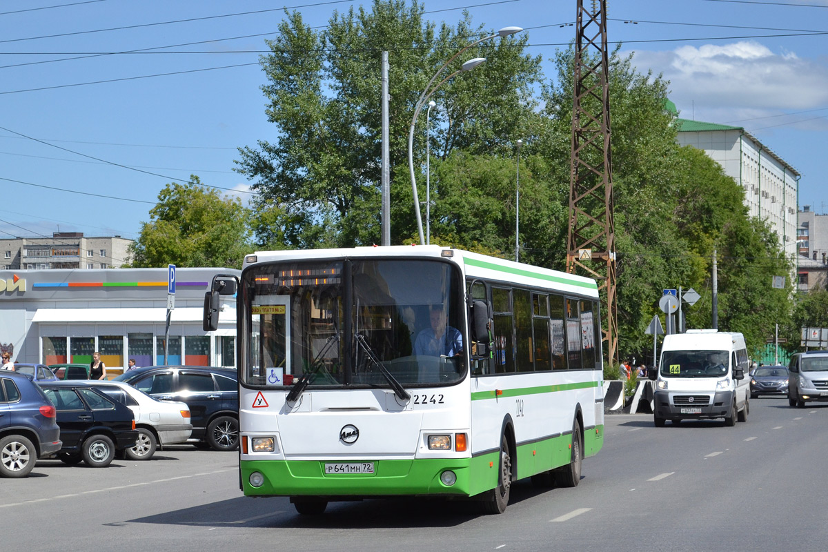 Тюменская область, ЛиАЗ-5293.53 № 2242