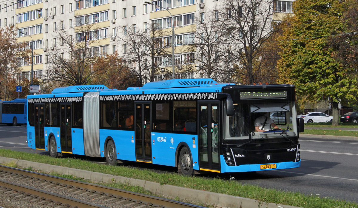 Moskau, LiAZ-6213.65 Nr. 032447