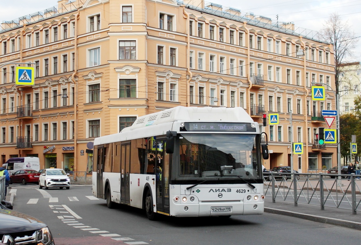 Sankt Petersburg, LiAZ-5292.67 (CNG) Nr 4629