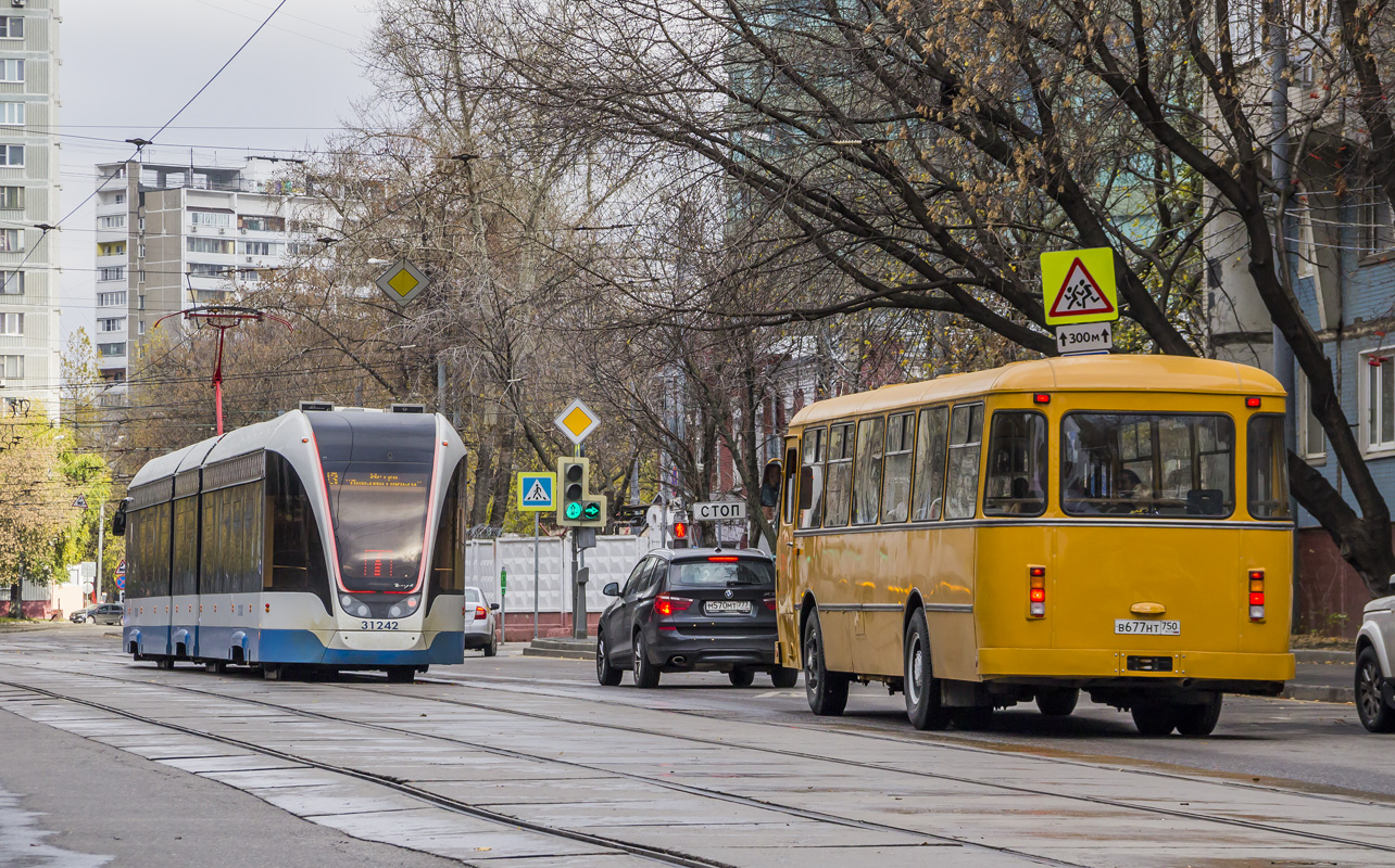 Московская область, ЛиАЗ-677М (ЯАЗ) № В 677 НТ 750