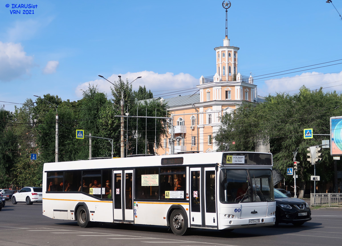 Воронежская область, МАЗ-103.565 № У 070 АС 136