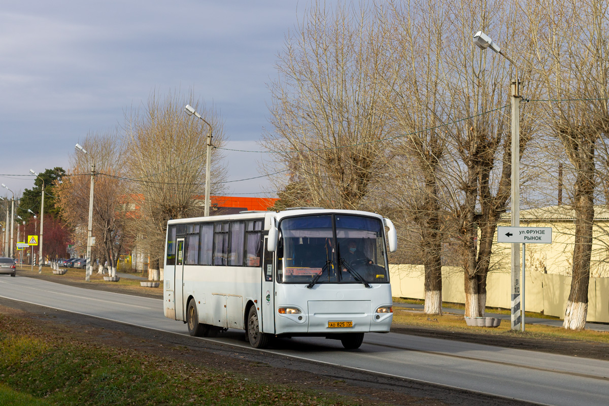 Тюменская область, КАвЗ-4238-01 № АО 825 72