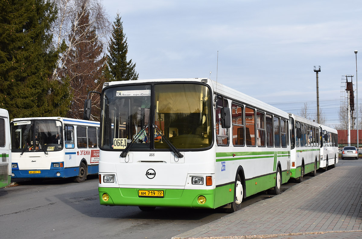 Тюменская область, ЛиАЗ-5293.00 № 256