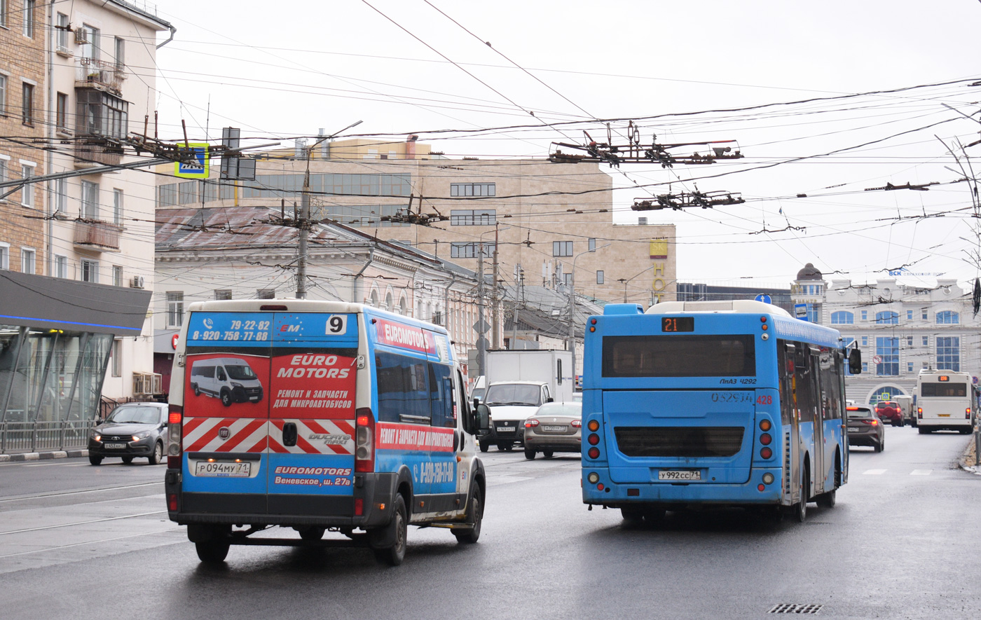 Tula region, IRITO-Ducato L4H2 (Z8P) č. Р 094 МУ 71; Tula region, LiAZ-4292.60 (1-2-1) č. 428