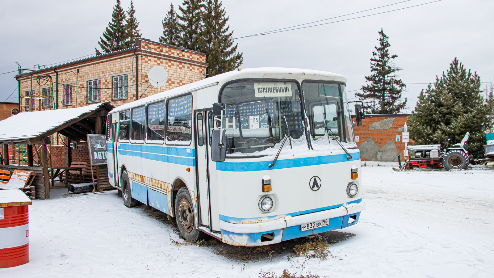 Свердловская область, ЛАЗ-695Н № Р 832 ВК 96