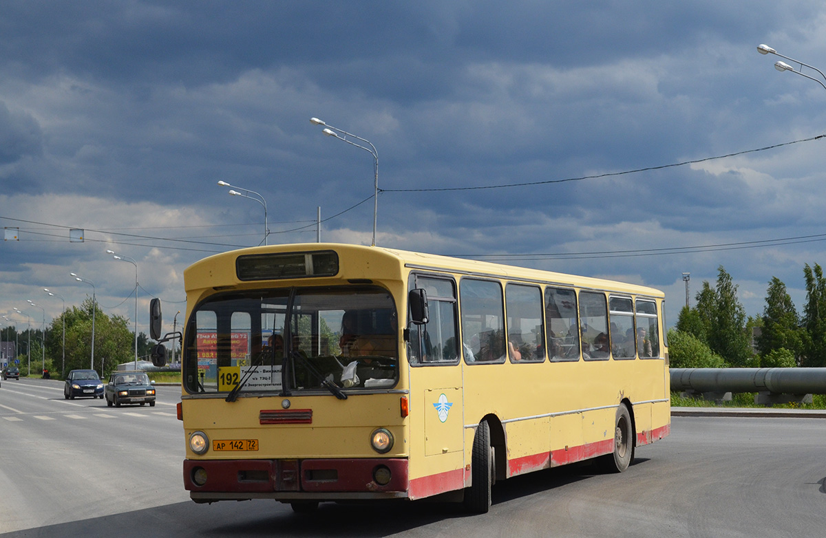 Tumen region, Mercedes-Benz O305 # АР 142 72