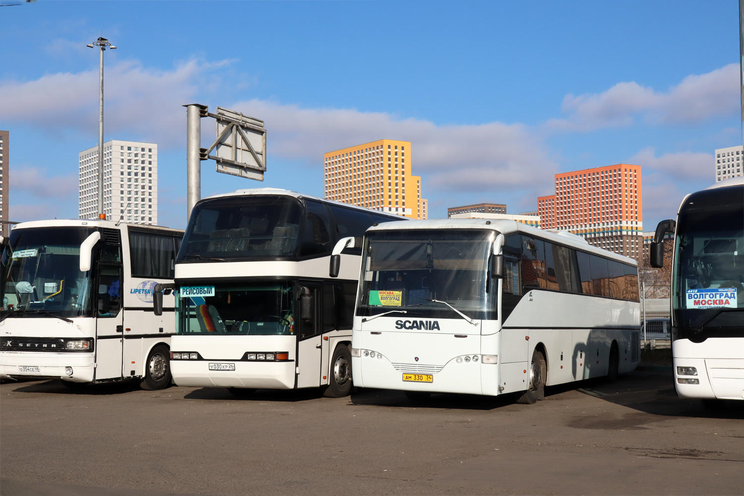 Ставропольский край, Neoplan N122/3 Skyliner № У 030 КР 26; Волгоградская область, Волжанин-5285.10 № АМ 330 34