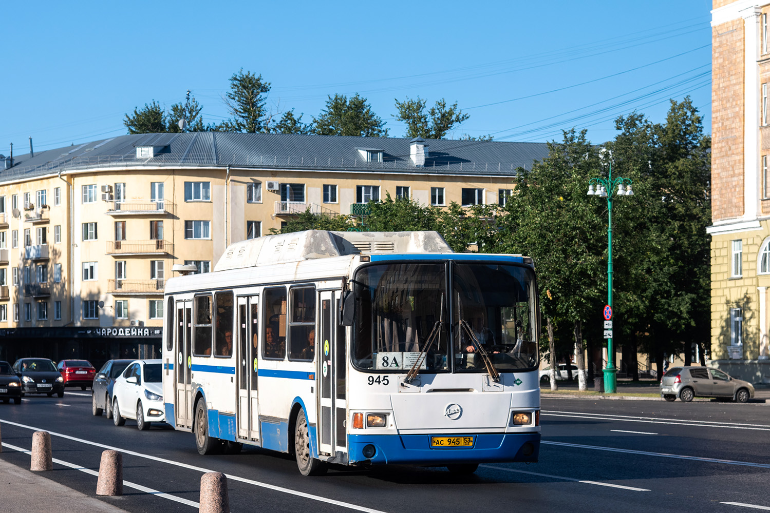 Novgorod region, LiAZ-5256.57 # 945