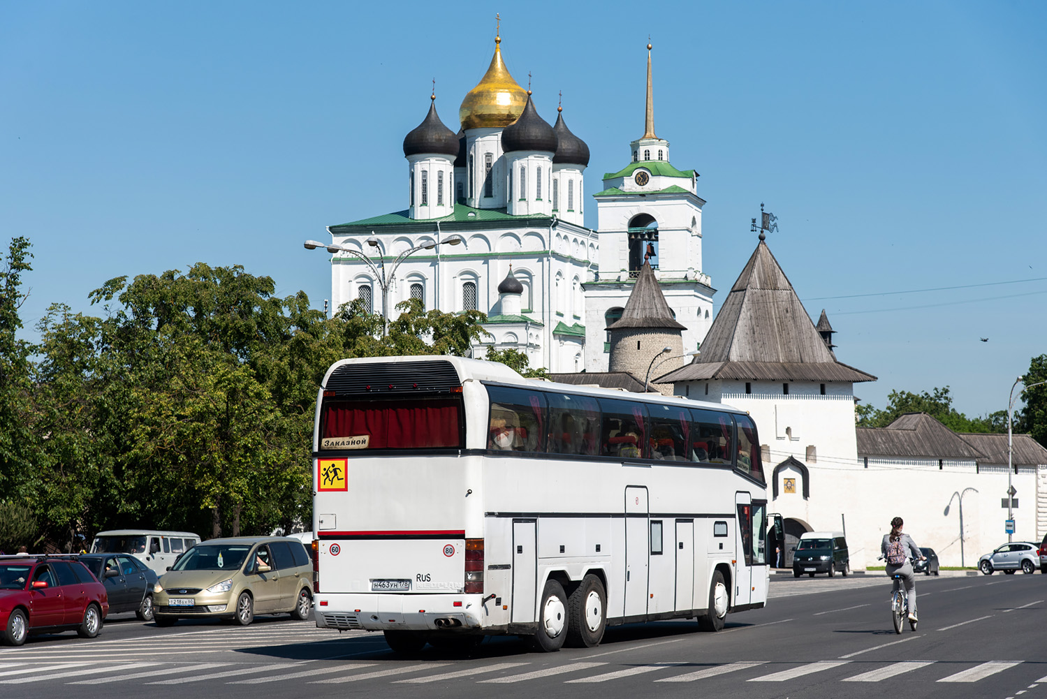 Псковская область, Neoplan N117/3H Spaceliner № Н 463 УН 178