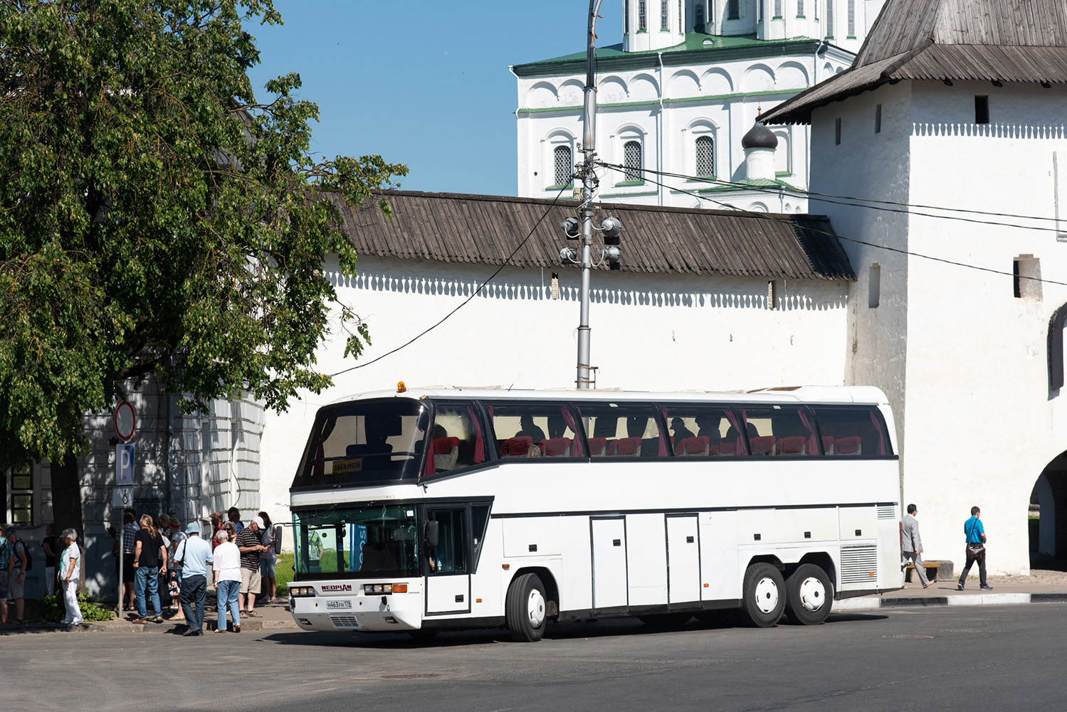 Псковская область, Neoplan N117/3H Spaceliner № Н 463 УН 178