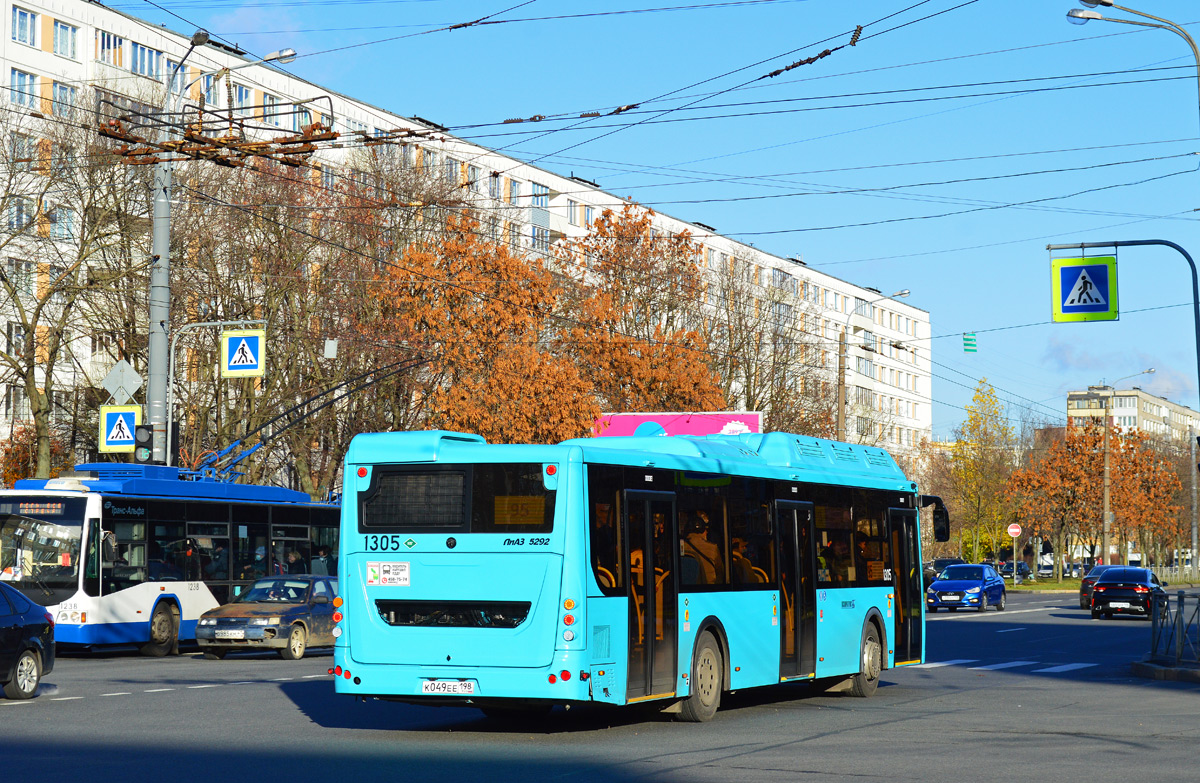 Санкт-Петербург, ЛиАЗ-5292.67 (CNG) № 1305