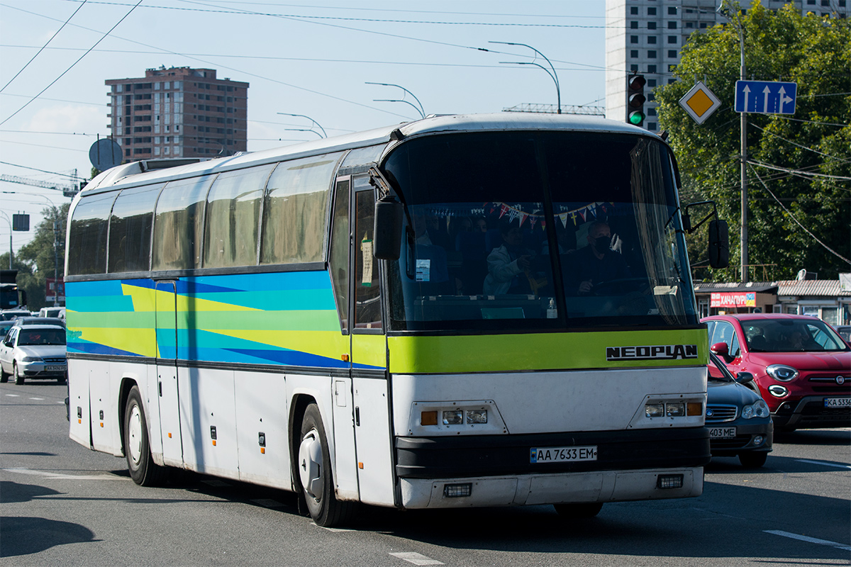 Киев, Neoplan N216H Jetliner № AA 7633 EM