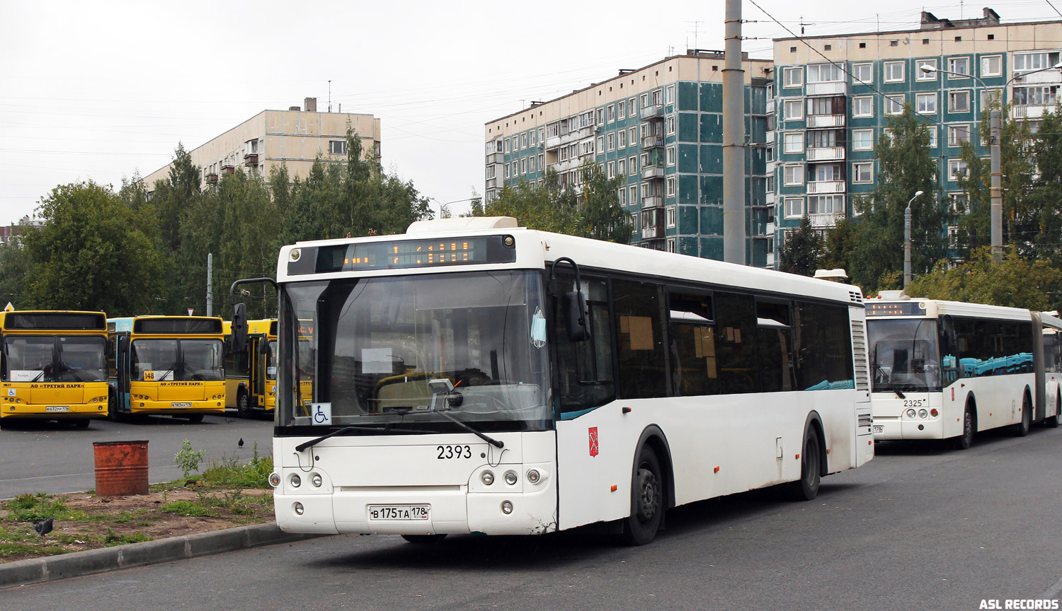 Szentpétervár, LiAZ-5292.60 sz.: 2393