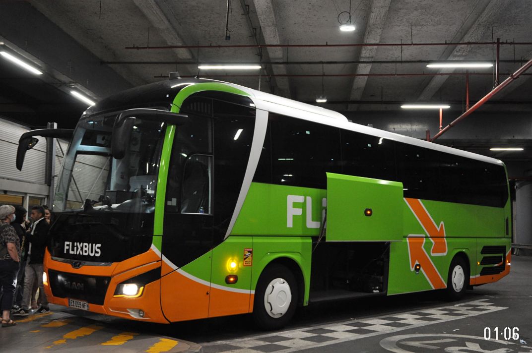 Франция, MAN R07 Lion's Coach RHC424 № EZ-059-WF